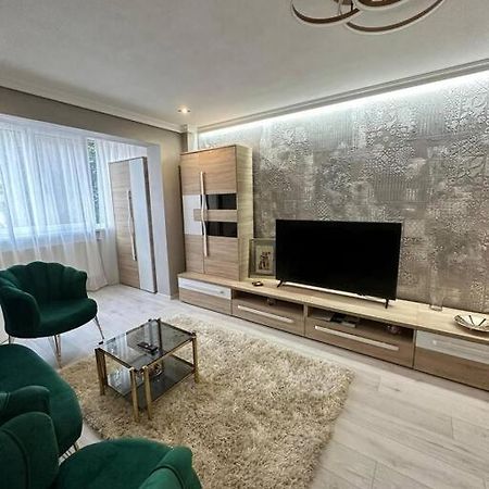 Stylish Apartment In Dambu Тыргу-Муреш Экстерьер фото