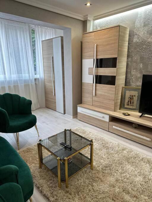 Stylish Apartment In Dambu Тыргу-Муреш Экстерьер фото